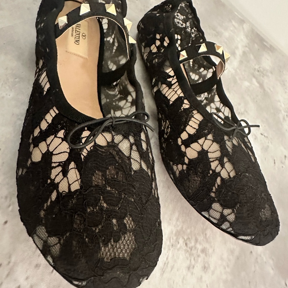 Valentino Rockstud‎ Black Lace Ballet Flats - Picture 14 of 16